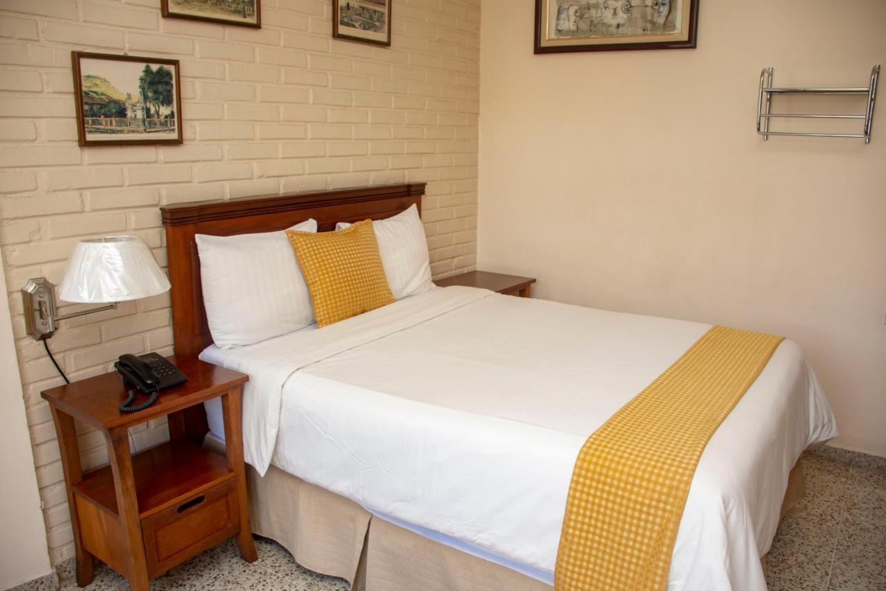 Hotel Mac Arthur Тегусигалпа Екстериор снимка