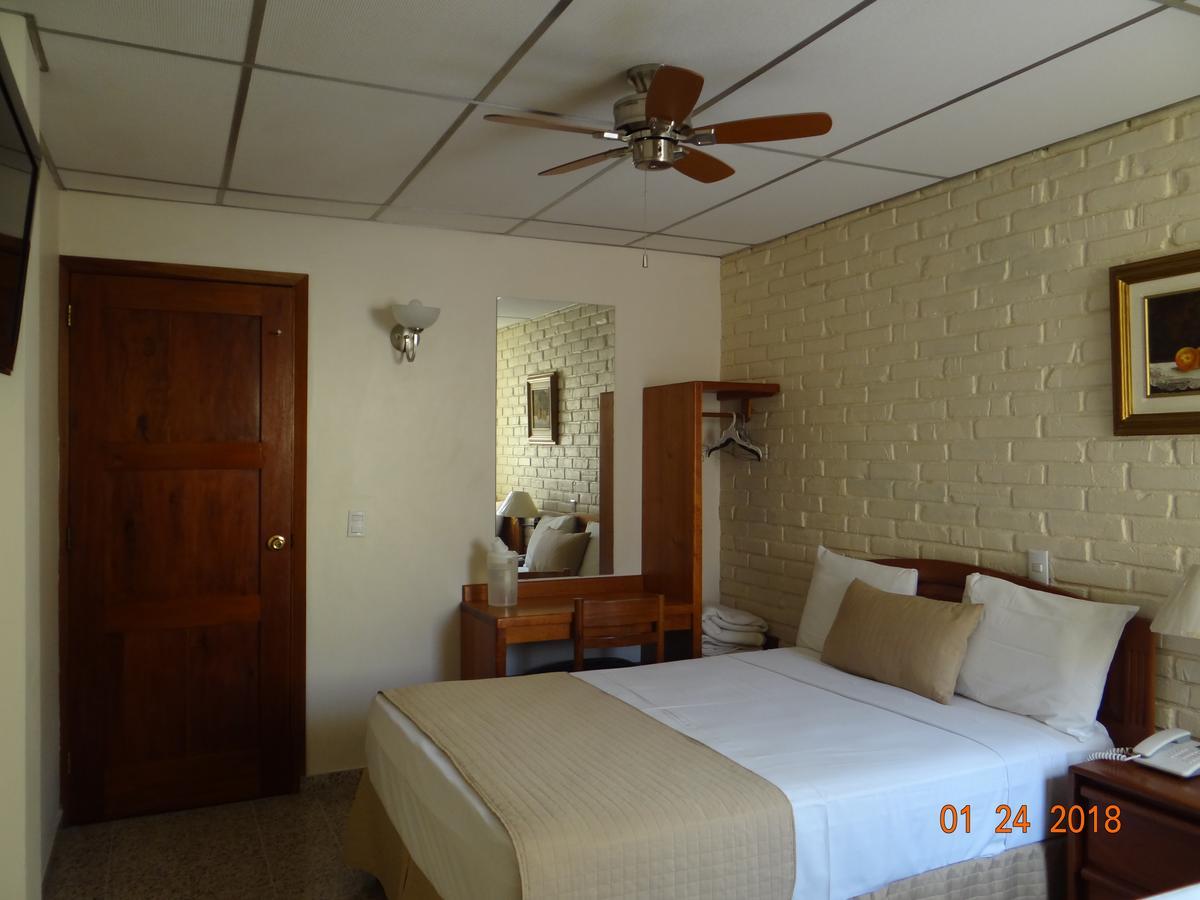 Hotel Mac Arthur Тегусигалпа Екстериор снимка