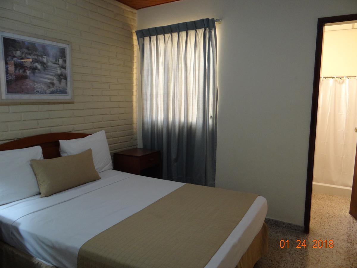 Hotel Mac Arthur Тегусигалпа Стая снимка